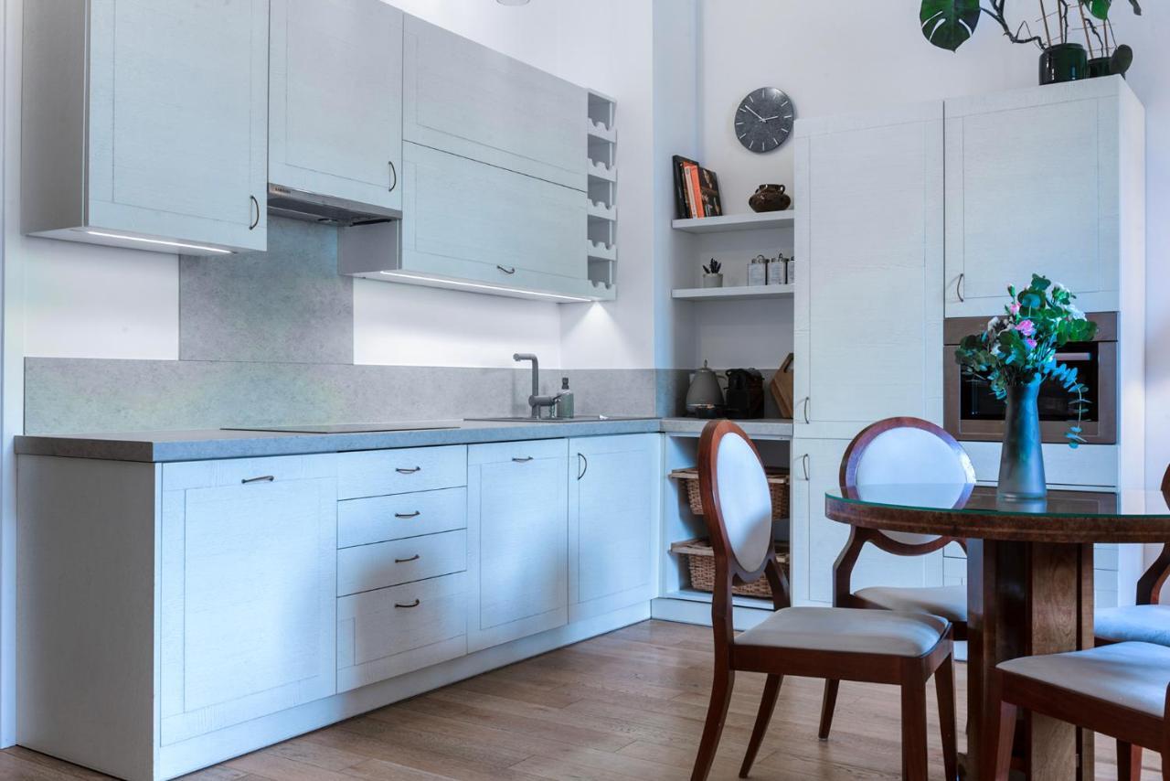 Grand Theatre Premium Apartment. Super Central. وارسو المظهر الخارجي الصورة